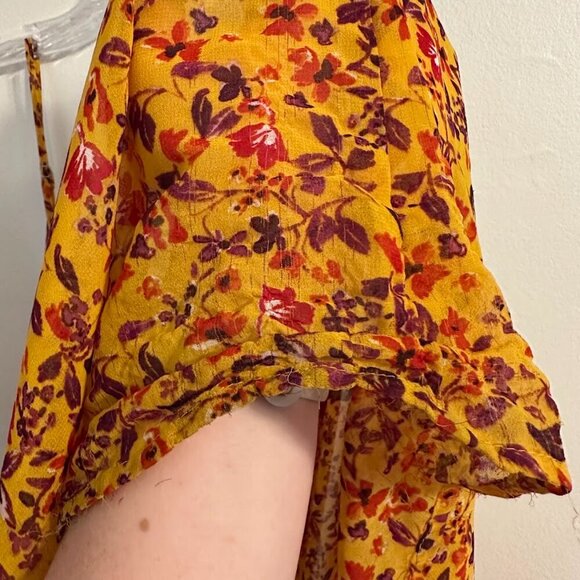 JustFab Floral Wrap Maxi Dress in Yellow with Crossed Spaghetti Straps Sz Medium - Picture 9 of 9